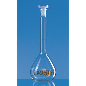 Matracci tarati, vetro borosilicato 3.3, classe A, graduazioni ambra, con tappo in PP