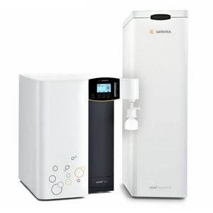 Sistema di produzione acqua ad osmosi inversa arium® advance RO tipo 3, unità da banco, 100-240V